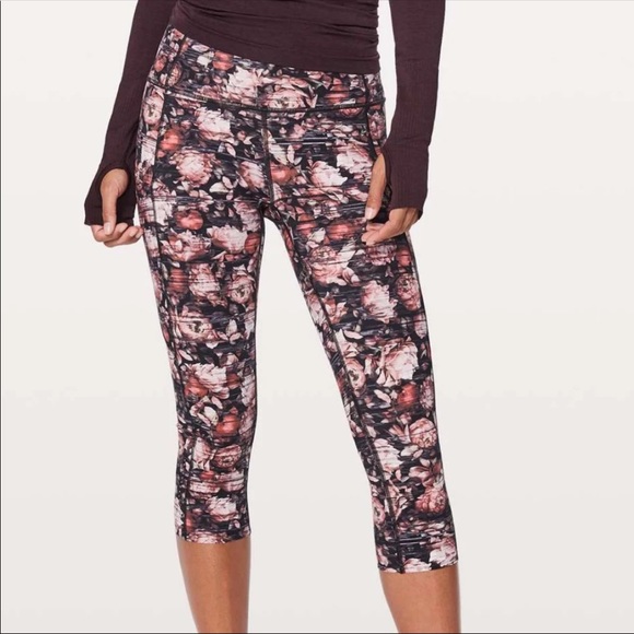 lululemon athletica Pants - Lululemon fast free ll crops nulux 19" Sz 6